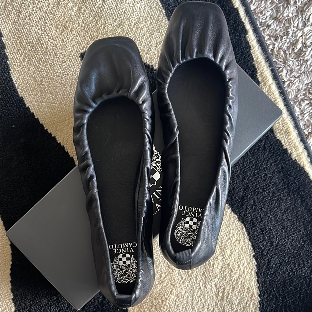 Vince Camuto Black Gathered Leather Flats